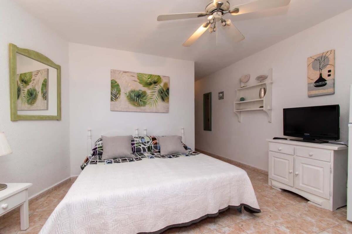Parque Santiago II 269 - Studio With Sea And Pool Views Playa de las Americas  Exterior photo