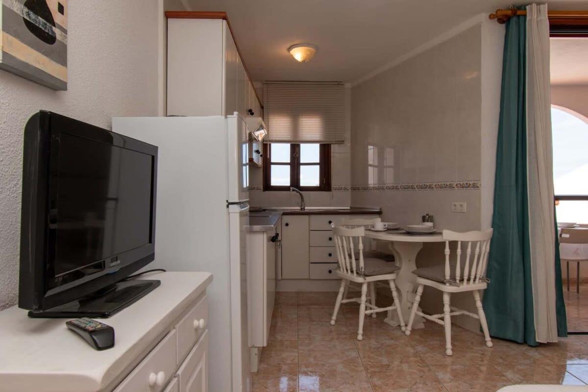 Parque Santiago II 269 - Studio With Sea And Pool Views Playa de las Americas  Exterior photo